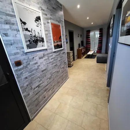 La Bastide Du Canal Avec Piscine Et Clim Apartamento *