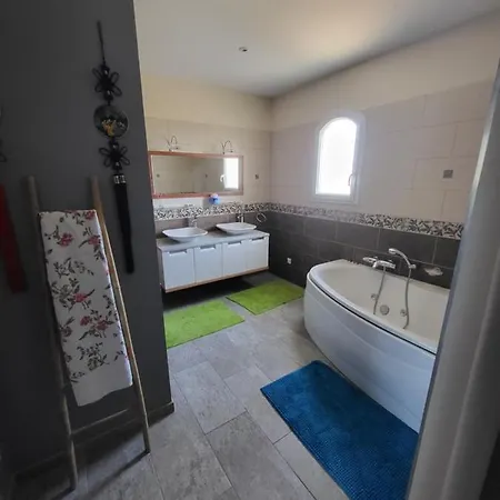 La Bastide Du Canal Avec Piscine Et Clim Carcasona