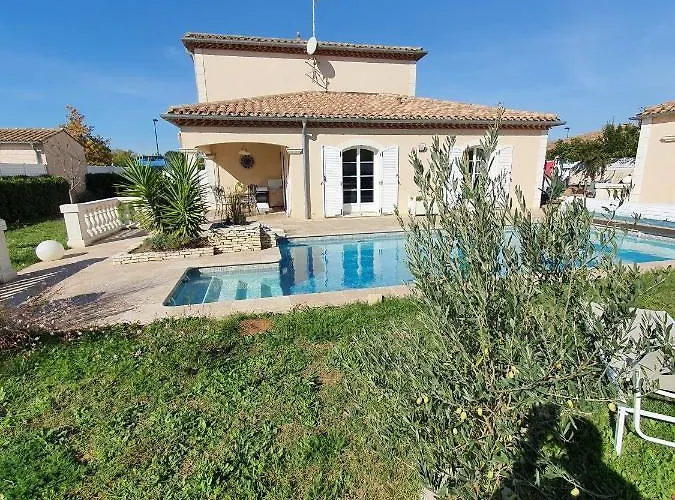 La Bastide Du Canal Avec Piscine Et Clim Apartment